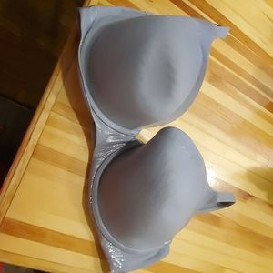Victoria's Secret Body by Victoria Bra